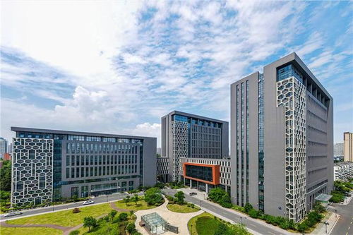 安徽建工三建集團再捧‘小金人’，鑄就建筑行業新輝煌